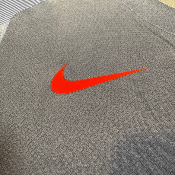 Nike Strike+ Mens Dry-FIT Short-Sleeve Soccer Tee - Picture 4 of 7